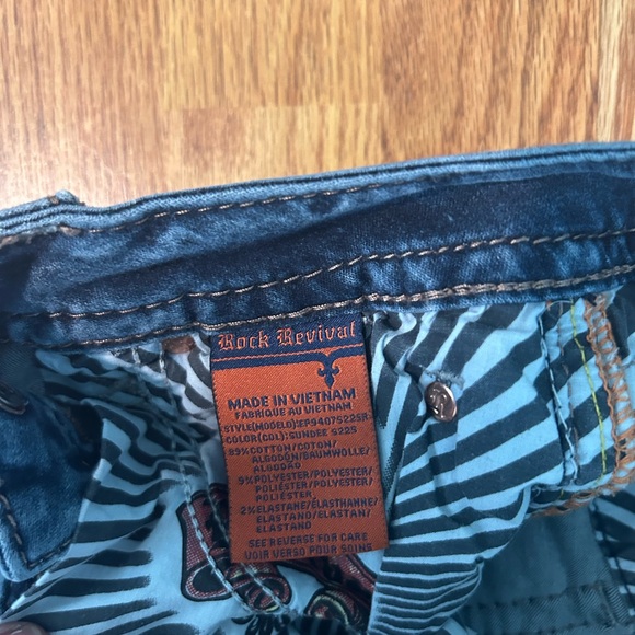 Rock Revival Distressed Blue Jeans - Picture 7 of 8